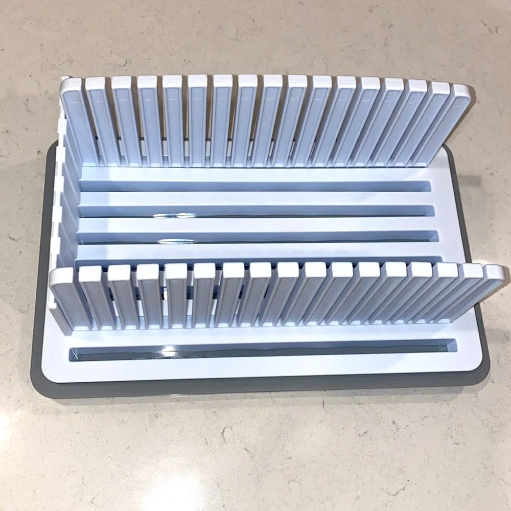 Kiss Core Kitchen Bread Slicer Adjustable Loaf Slicing Guide with Crumb Tray‎
